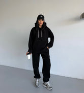 LAYLA MÜCEVHER DETAYLI EŞOFMAN TAKIMI - SİYAH