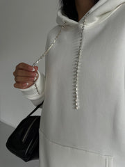 Pure Ivory: Taş Şeritli & Sırt Dekolteli Hoodie Elbise (Ekru)