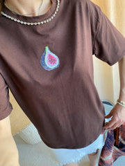Kristal Yaka & Boncuk İncir Baskılı Kahverengi T-Shirt
