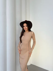 MİLA KONTRAST KARYOKA DİKİŞLİ MİDİ ELBİSE - BEJ