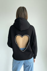 Midnight Heart: Sırtı Kalp Dekolteli Kristal İşlemeli Oversize Siyah Hoodie