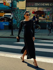 MİLA KONTRAST KARYOKA DİKİŞLİ MİDİ ELBİSE - SİYAH