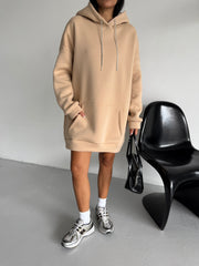 Sahara Sand: Taş Şeritli & Sırt Dekolteli Hoodie Elbise (Bej)