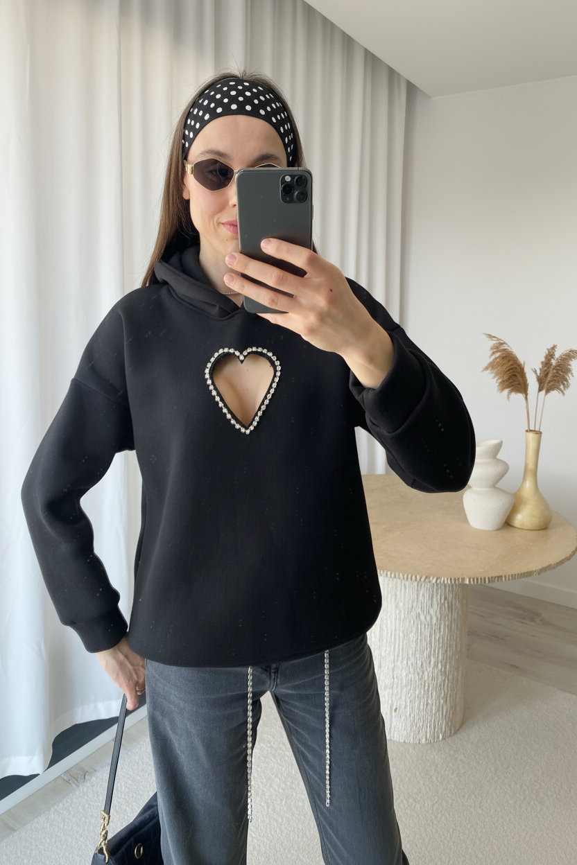 Kalp Şeklinde Kristal Taşlı Göğüs Dekolteli Siyah Hoodie / Kapüşonlu Üst