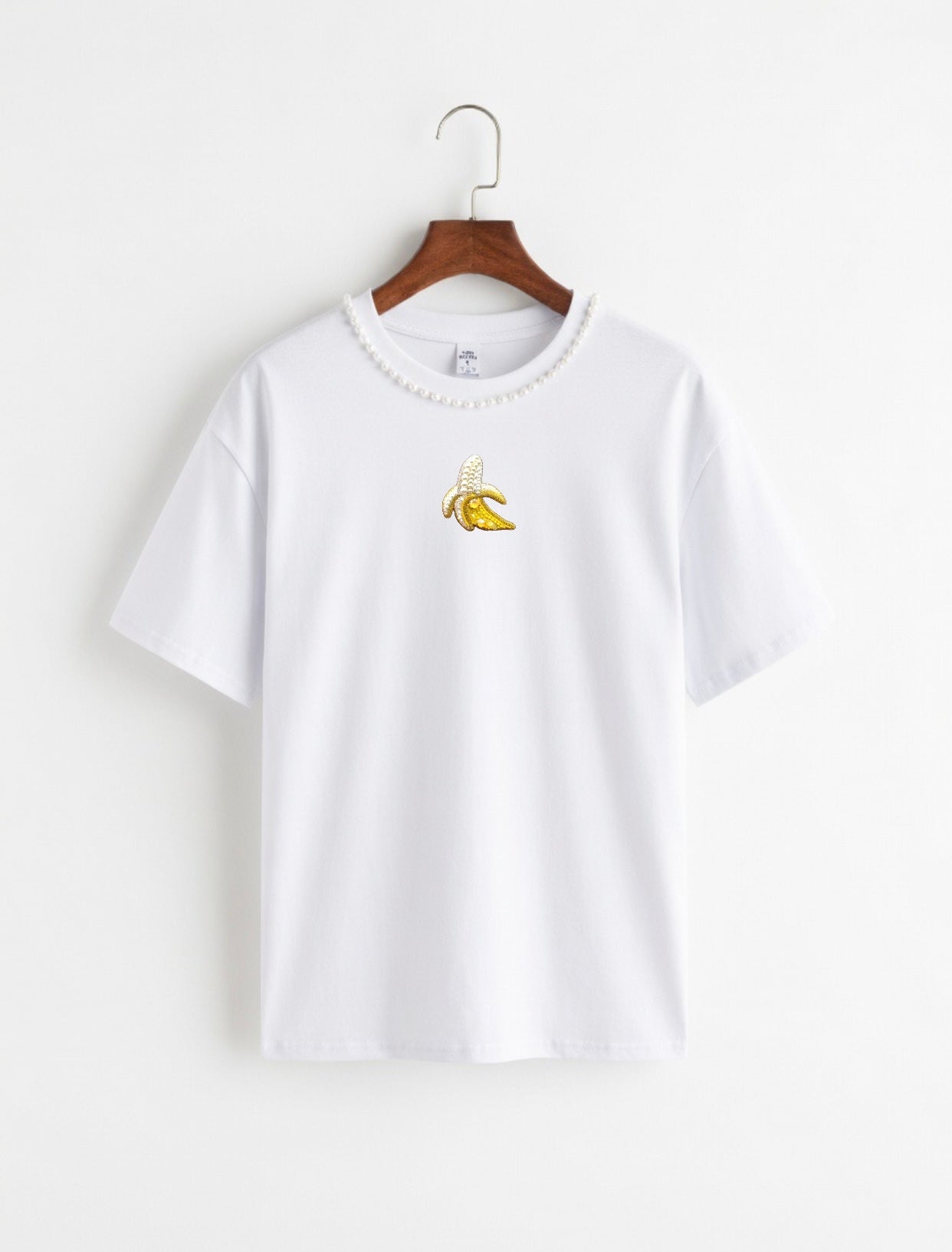 İnci Yaka Detaylı Muz baskılı T-Shirt