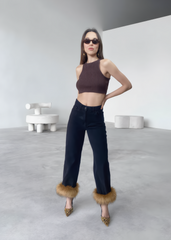 Faux Fur Glam: Paçası Kürk Detaylı High-Waist Jean Pantolon