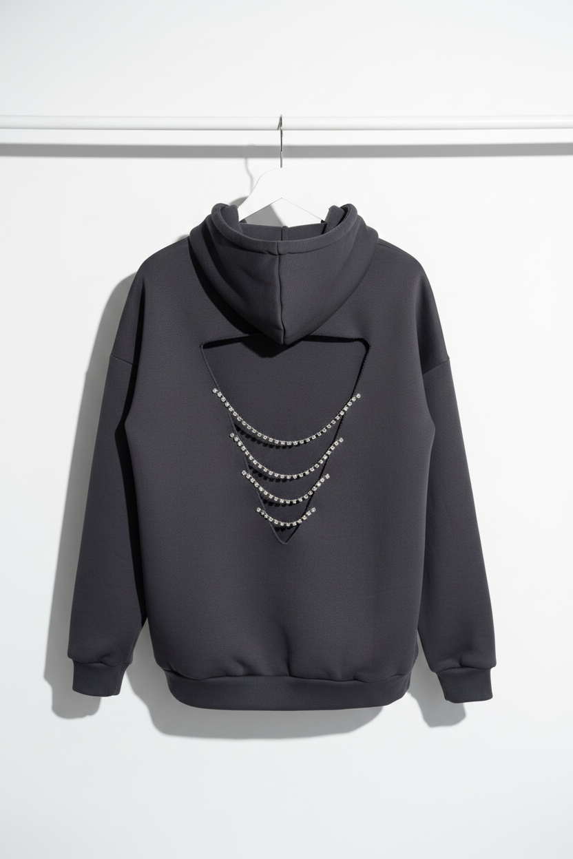 Midnight Jewel: Sırtı Üç Sıra Kristal Dekolteli Oversize Antrasit Hoodie