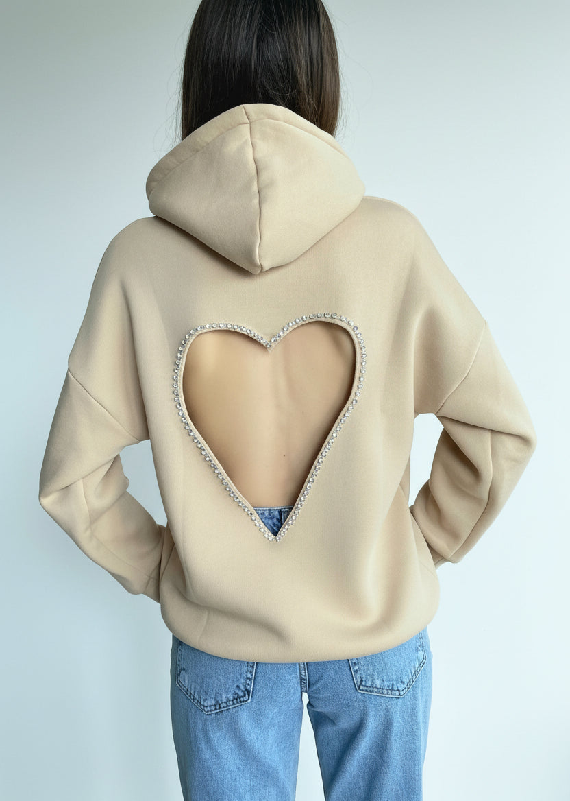Heart Glow: Sırtı Kalp Dekolteli Kristal İşlemeli Oversize Hoodie